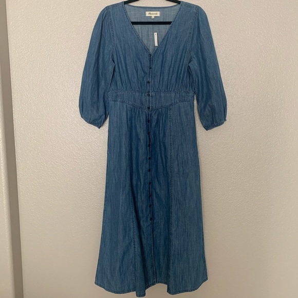 Madewell Chambray Button Down Dress - Picture 1 of 4